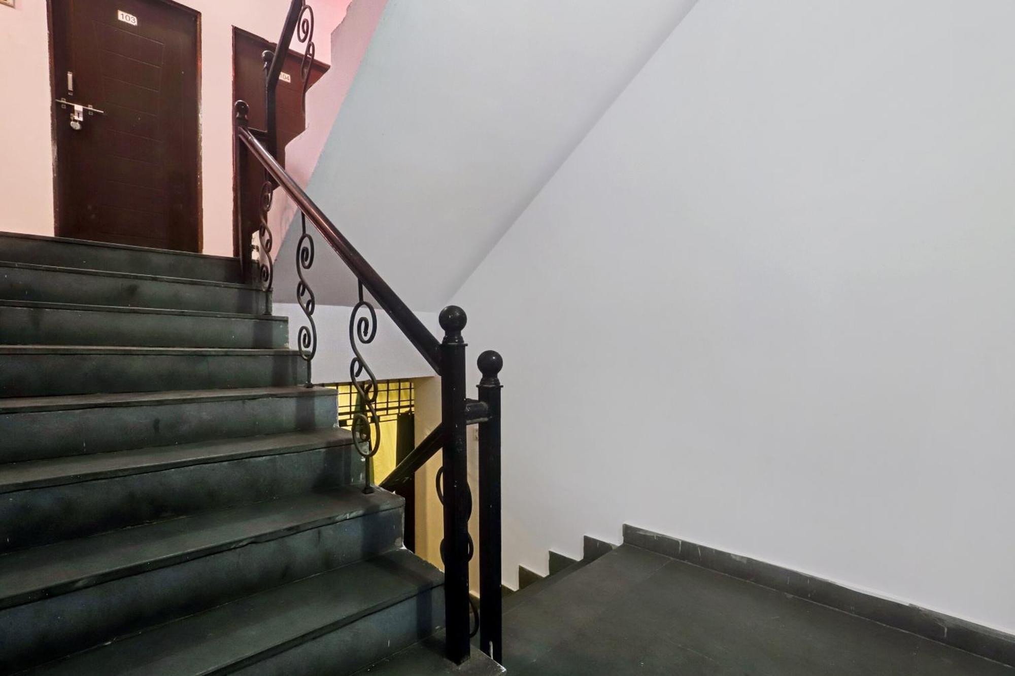 Hotel O Royal Stay Inn Royal Stay Inn Ναγκπούρ Εξωτερικό φωτογραφία